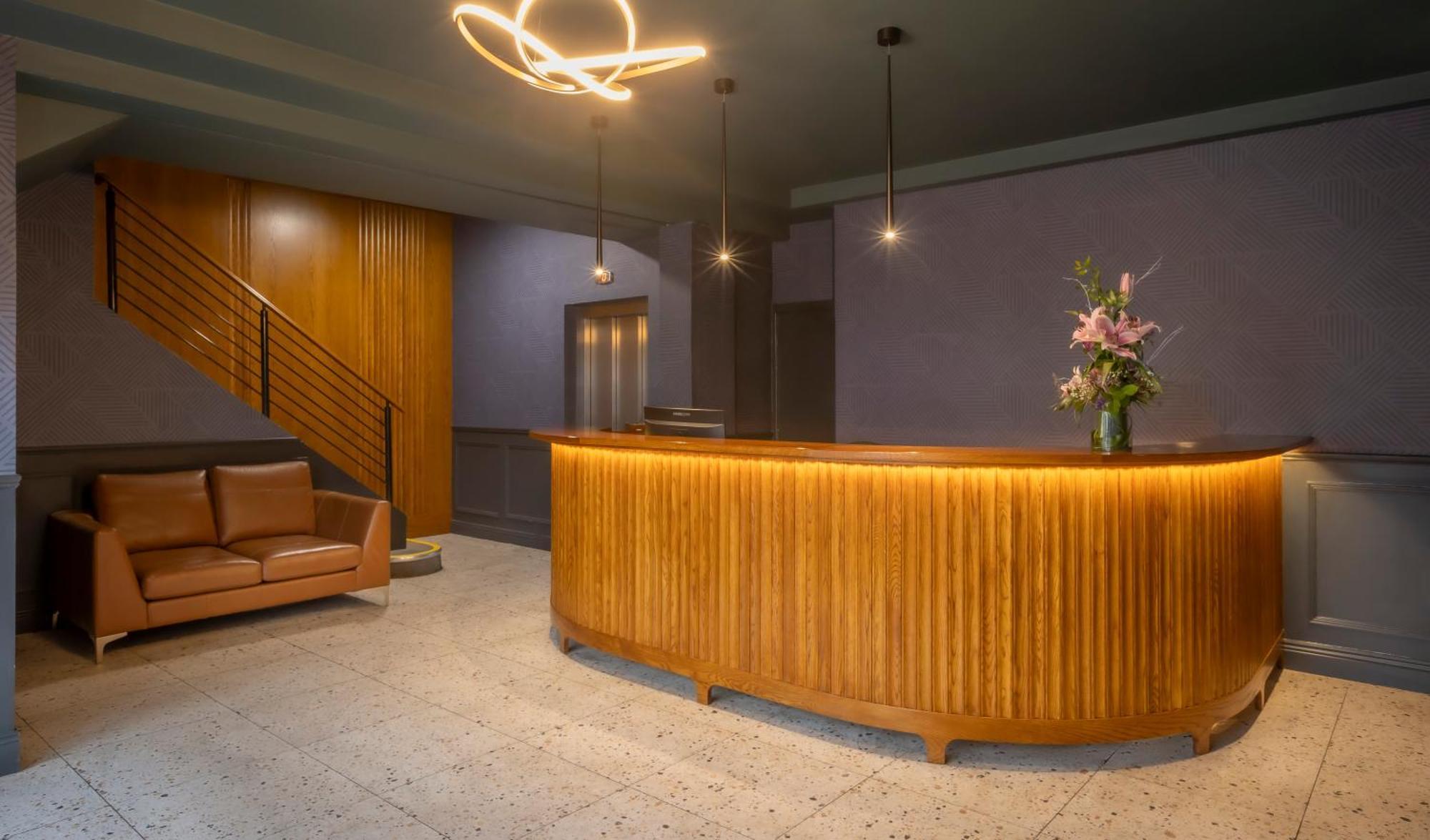 Fitzsimons Hotel Temple Bar Dublin Bagian luar foto