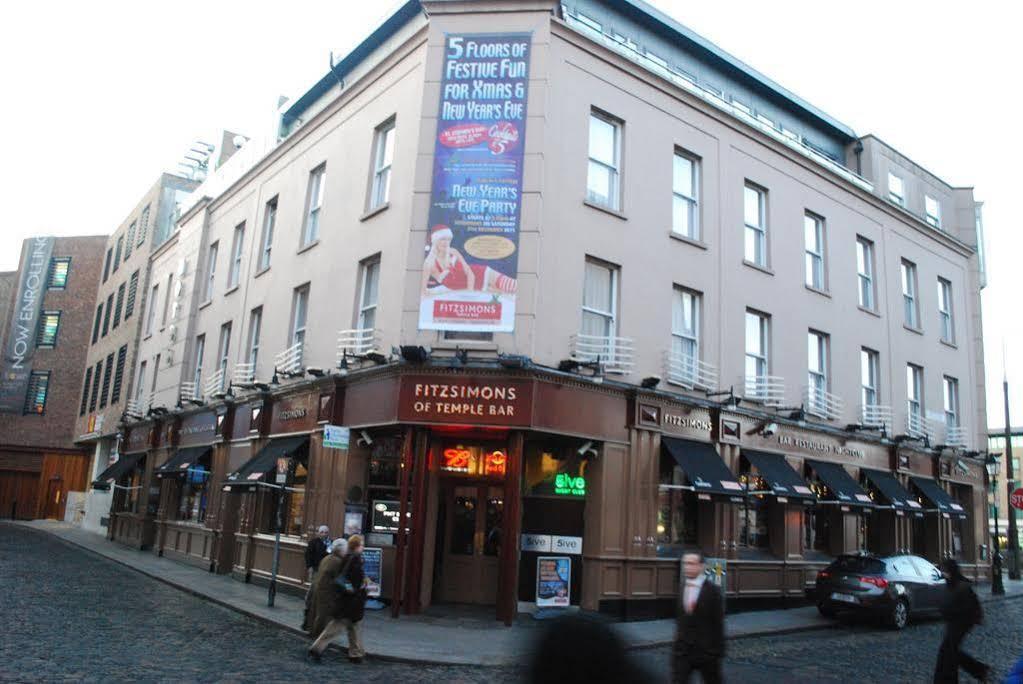 Fitzsimons Hotel Temple Bar Dublin Bagian luar foto